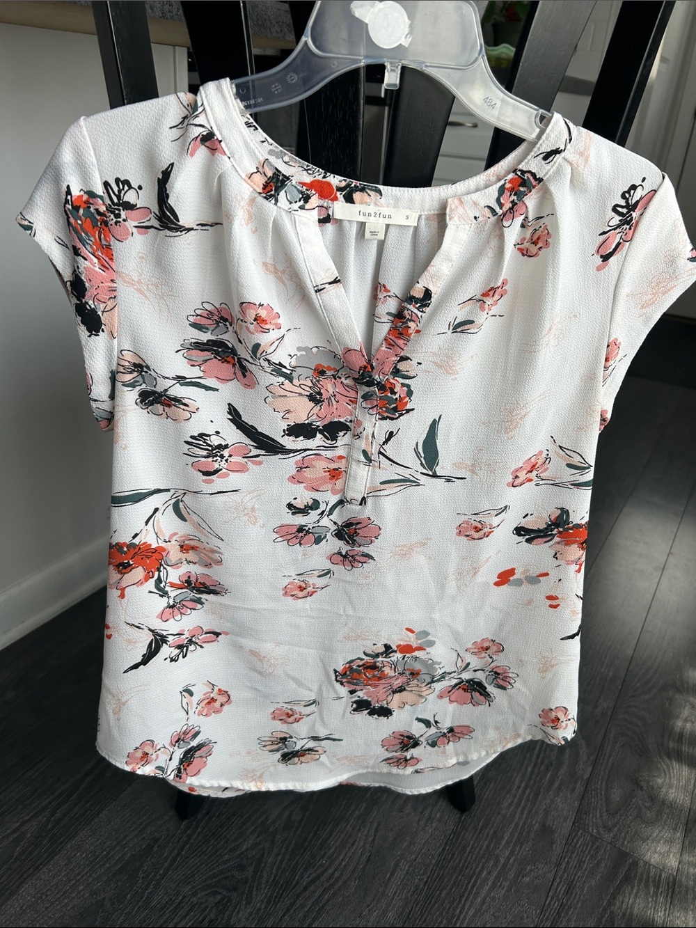 Fun2funWhite Floral Short Sleeve Blouse
